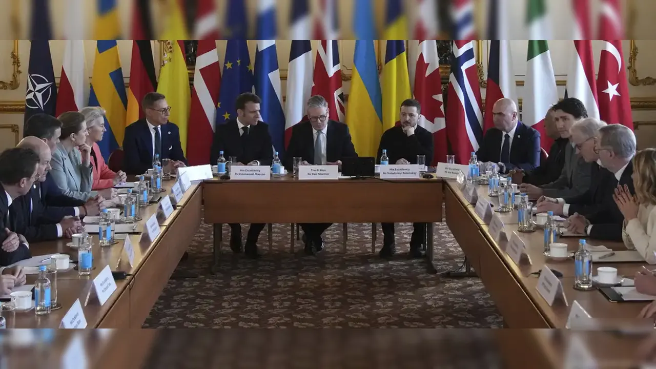 ইউক্রেনের পাশে দাঁড়িয়ে এক হয়ে উঠল ইউরোপ